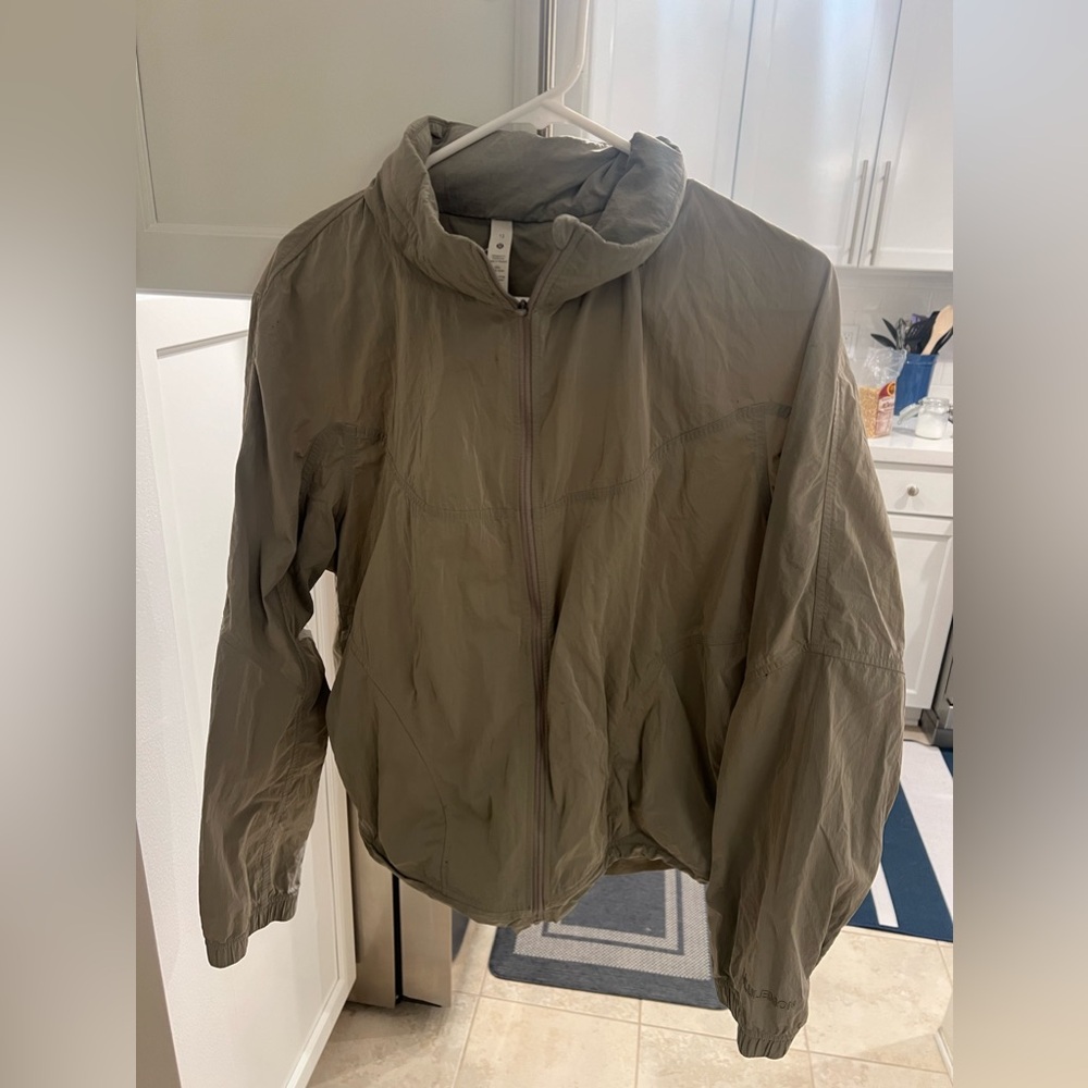 Lululemon wind breaker type jacket.